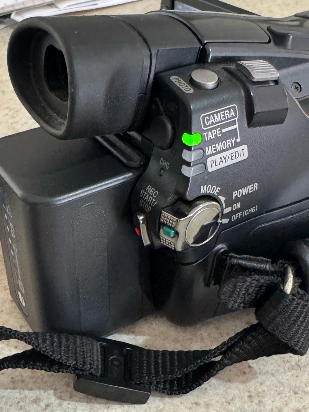 Vtg Sony Handycam HDR-HCI Camcorder